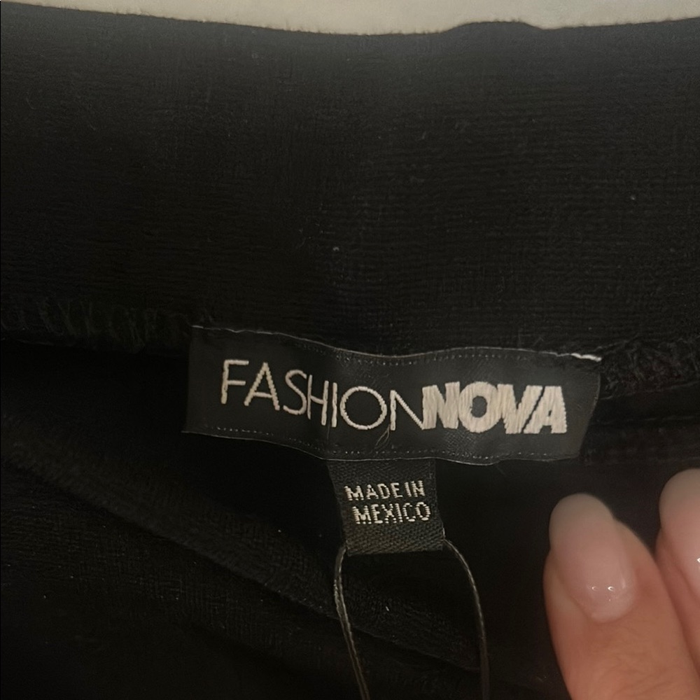 Black Pleated Mini Skort - Picture 3 of 5